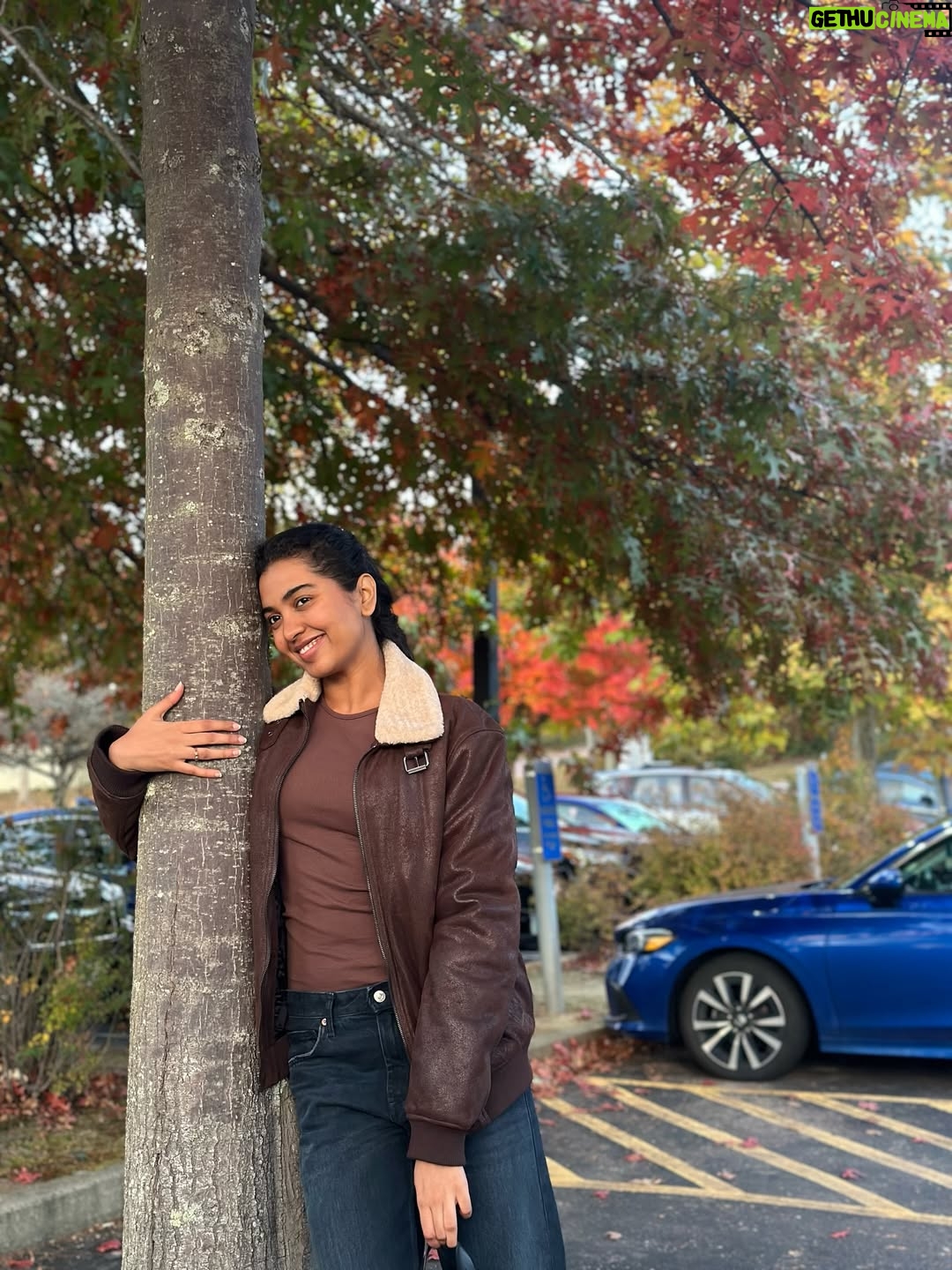 Shivathmika Rajashekar - 115.1K Likes - Look tests, photography skills, travel and art! 
As they call it now, Camera Roll Crumbs 🤍🧿🧿🧿