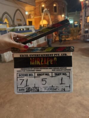 Shriya Pilgaonkar Instagram - It’s a wrap ! 🎬
Always the best time with this gang on set ! Reuniting with this team & reliving Sweety Gupta felt so special. Cant wait for you to watch Mirzapur – The Film on the BIG screen. It’s going to be wild 🔥