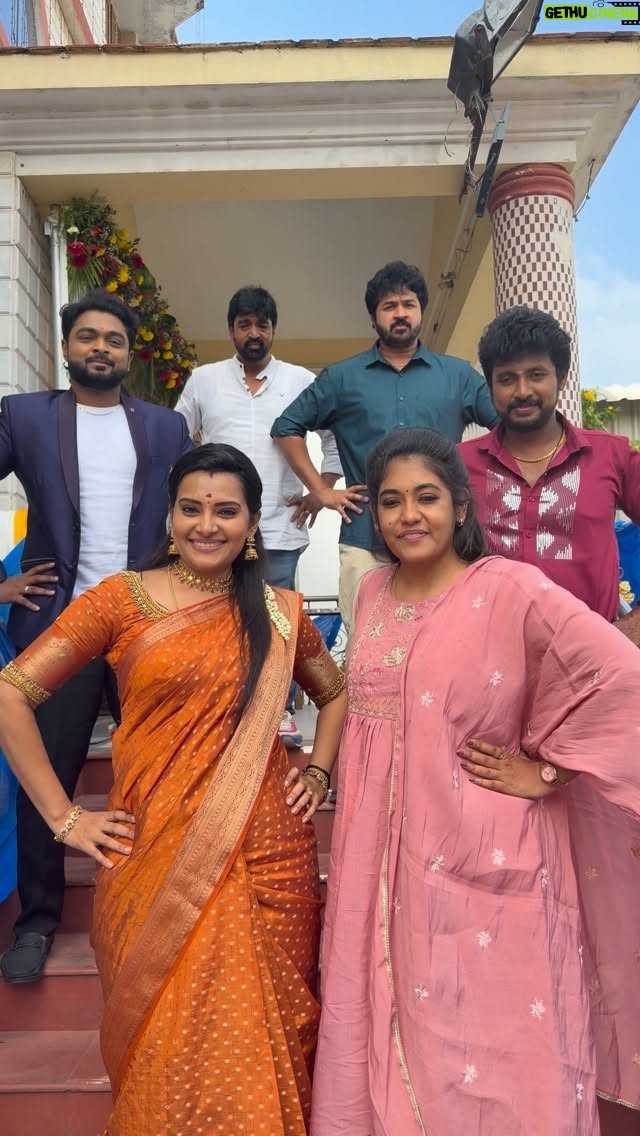 Shruthi Raj - 40.3K Likes - “START MUSIC” 
ENJOY UR PONGAL HOLIDAYS 😍

Video courtesy @sreenivas__b