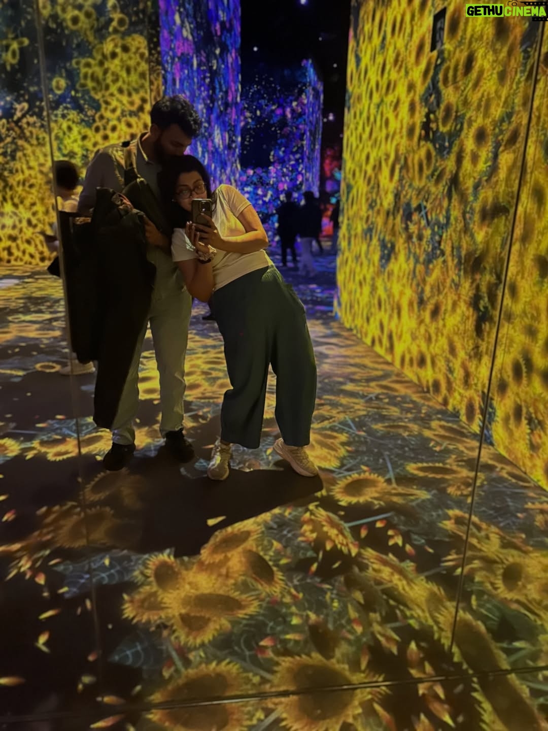 Shruti Ramachandran - 43.6K Likes - Seeing nice places with the silliest boy.