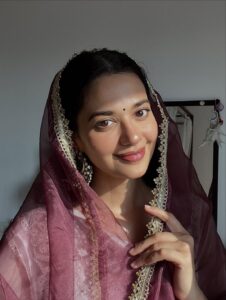 Actress Shruti Sharma HD Photos and Wallpapers October 2025