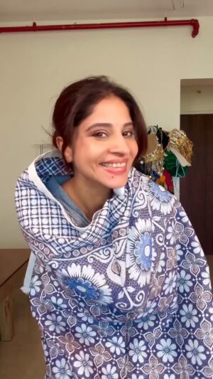 Shweta Mahadik Instagram - Solapur to seoul 🇰🇷

#diy 
#diychachi 
#shwetamahadik 
#handmade 
#art 
#fashion 
#upcycle 
#seoul