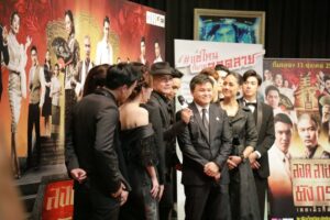 Sinjai Plengpanich Instagram - #2016 กลับมาแล้ว ช่วงชีวิตหนึ่งที่ทำงานหลากหลายมาก ทั้งเบื้องหน้าและเบื้องหลัง ตอนนั้น50พอดีเราว่าเราพอแล้วนะ แต่ก็ยัง!🤣🤣 คุณยังได้ไปต่อค่ะ….