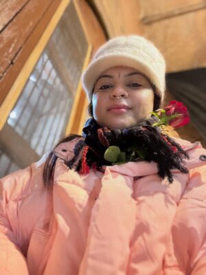 Sneha Wagh Instagram - Its You Its You … Its Always You … Shri RadhaRaman 💝
Radhe Radhe 
Good Bye 2025 … Welcoming 2026 from my heart that is lost in Vrindavan …
.
.
.
#vrindavan #shriradharaman #radheradhe #snehawagh #2026