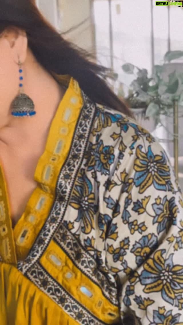 Sonalika Joshi - 52.9K Likes - Begin &End your Day with Music💕