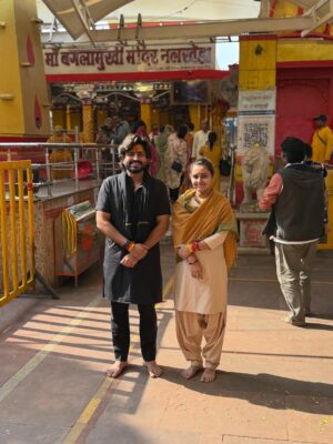 Sonia Singh Instagram - Leading the actual life which I always wanted!! Intha kante adrustam aa! 🙏🏻🥹🔱
 Har Har Mahadev