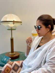 Actress Sonnalli Seygall HD Photos and Wallpapers January 2026