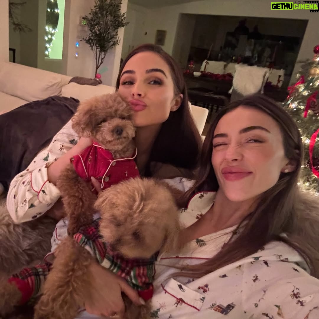 Sophia Culpo - 22K Likes - This post is a week late because I was busy doing puzzles all Christmas vacation and kick starting my resolution to be on my phone less. Grateful to close out the year with my favorite people❤️