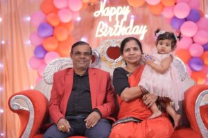 Sradha Panigrahi Instagram - Koko With her Bapa-Maa-Aja-Aai - Budhi maa . 
Bada papa - Bada mama - Mamu -Maine
Mausissss & Cousins❤️
.
.
#birthday #koko #1yearcelebration #sradhapanigrahi #ikoko