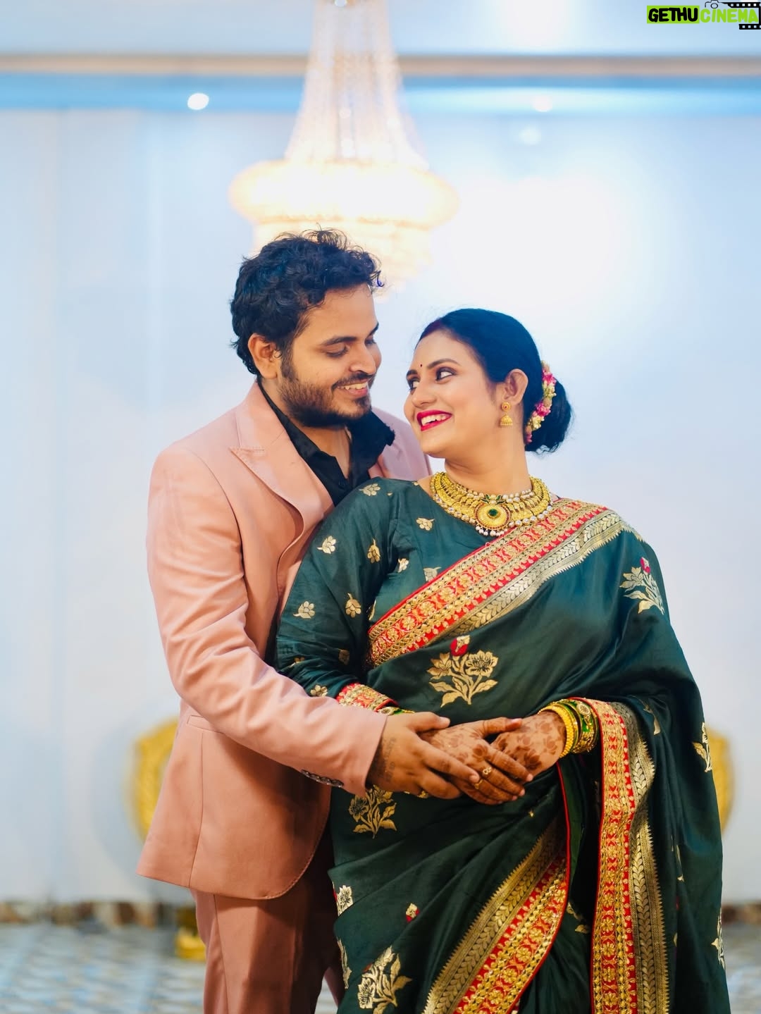 Sradha Panigrahi - 61.3K Likes - Happy Anniversary to us ❤️
ଦେଖୁ ଦେଖୁ ବାହାଘର ର ୨ ବର୍ଷ ପୁରିଗଲା 🥰 ଆଉ ସବୁକିଛି ଏବେ ବି ସ୍ବପ୍ନ ପରି ଲାଗୁଛି 🧿 ଭଗବାନ ଙ୍କୁ ଡାକିବି ସମସ୍ତଙ୍କୁ ଏମିତି Romantic,Cute, Caring ଆଉ ସବୁବେଳେ ହସଉଥିବା ଜୀବନ ସାଥୀ ଟିଏ ମିଳୁ ❤️❤️
.
#sradhapanigrahi #sandeeppandamusic #sradhasandeep #anniversary #couple