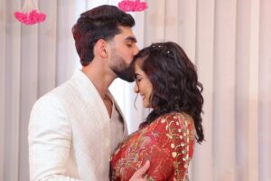 Srishti Jain Instagram - Right here on this very platform our story began , and here we are announcing the beginning of our forever! Surrounded by love, laughter, family and friends. 

Our hearts are so so full! It still feels surreal! 

PS - I cannot wait to marry you my baby! 
I love you to the moon and back!

Srishti’s outfit - @gaiabyarchie