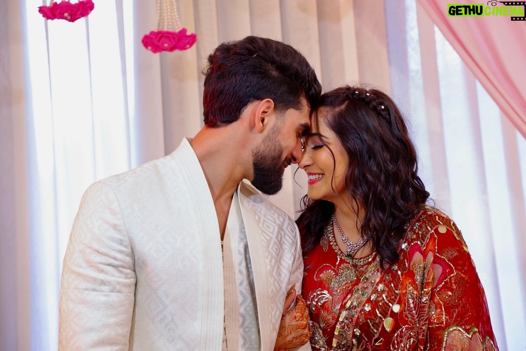 Srishti Jain - 10.4K Likes - Grateful for these moments, these people, and this love 🤍