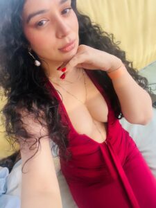 Actress Sukirti Kandpal HD Photos and Wallpapers December 2025