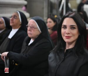 Sulaf Fawakherji Instagram - سررنا بحضور حفلة كونشيرتو الميلاد التي أحياها كورال كنيسة سان چوزيف باقتدار وجمال ، بقيادة الأب بطرس دانييال والمايسترو مجدولين ميشيل … 
كل عام والكل بخير … 

كنيسة سان جوزيف للآباء الفرنسيسكان 
المركز الكاثوليكي المصري للسينما
 #مصر #ميلاد_مجيد #بطرس_دانيال 
 #وائل_رمضان سلاف_فواخرجي