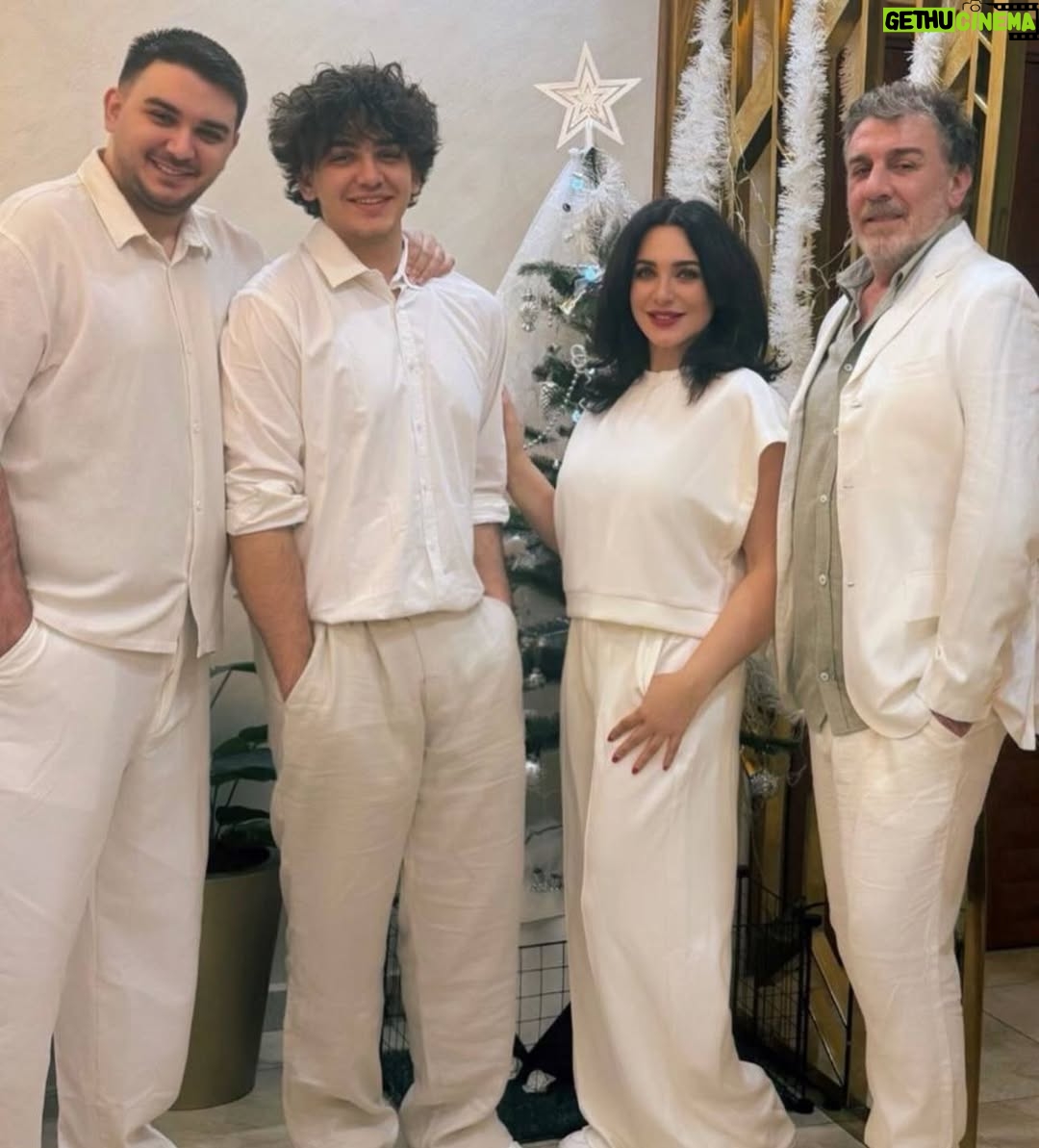 Sulaf Fawakherji - 46.4K Likes - ينعاد عالكل بخير ومحبة وسلام 🤍🤍🤍🤍
#happynewyears #2026