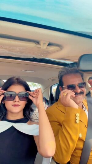 Suman Pattnaik Instagram - Swag Dekh rahe ho 🤣😇 

#instagram 
#creator 
#reelsinstagram 
#trending 
#reelsvideo