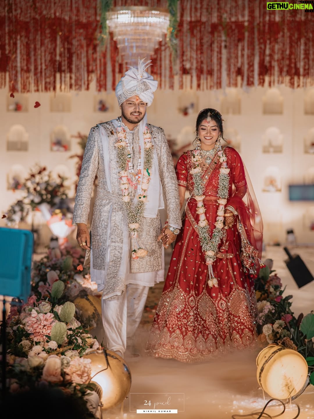 Suman Pattnaik - 164.3K Likes - Finally Mr. & Mrs. Mishra 😍

How has it already been one month? They say the first month of marriage is a whirlwind, and they were right! We’ve settled into our new normal, unpacked a few boxes, and shared so many laughs. I am so grateful to call you my mine🫶 The journey has been amazing so far, and I cannot wait to see what forever holds for us. Here’s to many, many more milestones! 🥂✨ 

Photography @24pixel_photography 
Decore by @sanskaarevents 
MUA @sibani_sibi 
Outfit by @muna_muna7999 

Last but not the least thank you to both our families, our dear and nears & our well wishes without u all this could never been real 🤗😘 

#onemonthmarried💍❤️ 
#love 
#couple 
#instagram