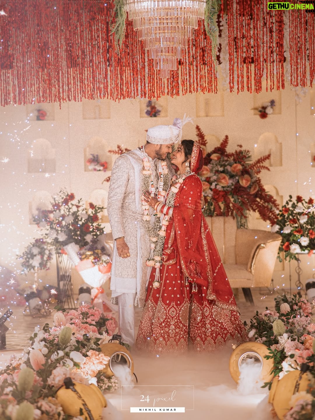 Suman Pattnaik - 164.3K Likes - Finally Mr. & Mrs. Mishra 😍

How has it already been one month? They say the first month of marriage is a whirlwind, and they were right! We’ve settled into our new normal, unpacked a few boxes, and shared so many laughs. I am so grateful to call you my mine🫶 The journey has been amazing so far, and I cannot wait to see what forever holds for us. Here’s to many, many more milestones! 🥂✨ 

Photography @24pixel_photography 
Decore by @sanskaarevents 
MUA @sibani_sibi 
Outfit by @muna_muna7999 

Last but not the least thank you to both our families, our dear and nears & our well wishes without u all this could never been real 🤗😘 

#onemonthmarried💍❤️ 
#love 
#couple 
#instagram