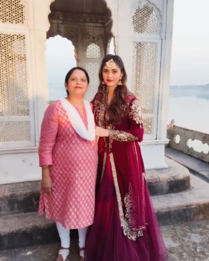 Surabhi Instagram - Reminiscing 2016 🦋 –  a softer era, varied roles, countless lessons & unforgettable memories 🤍✨ 
It's 2026 ✨️ still evolving, dreaming & grateful 🙏🏻