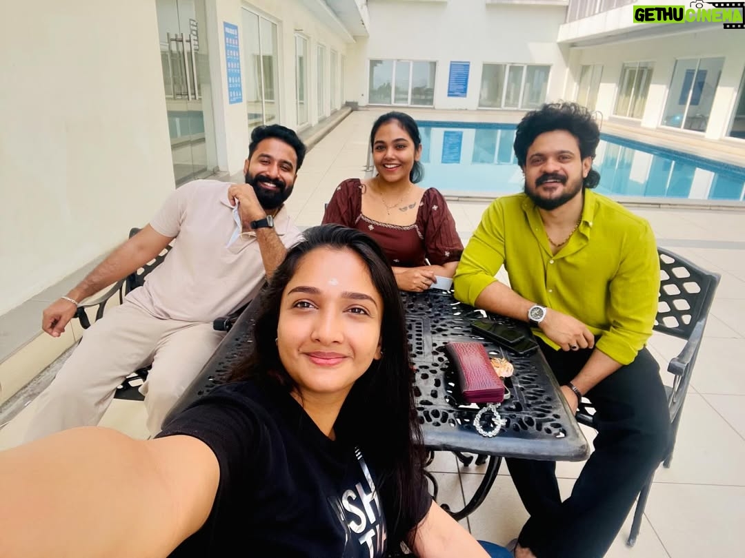 Surabhi Santosh - 35.5K Likes - Next …..sooon❤️

#couples #chempaneerpoovu #pavithram#shoot #soon