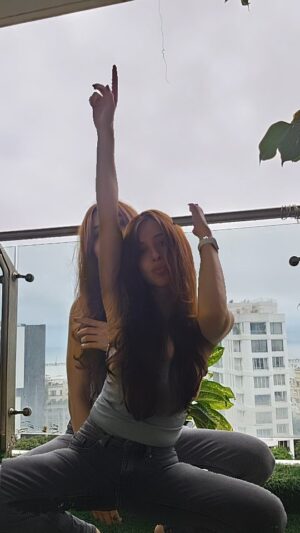 Suzanna Mukherjee Instagram - The Couscous recipe is lit but so is this banger 🌟💃

#luttlegaya #dhurandharfever #doosdoos #tfooztfooz