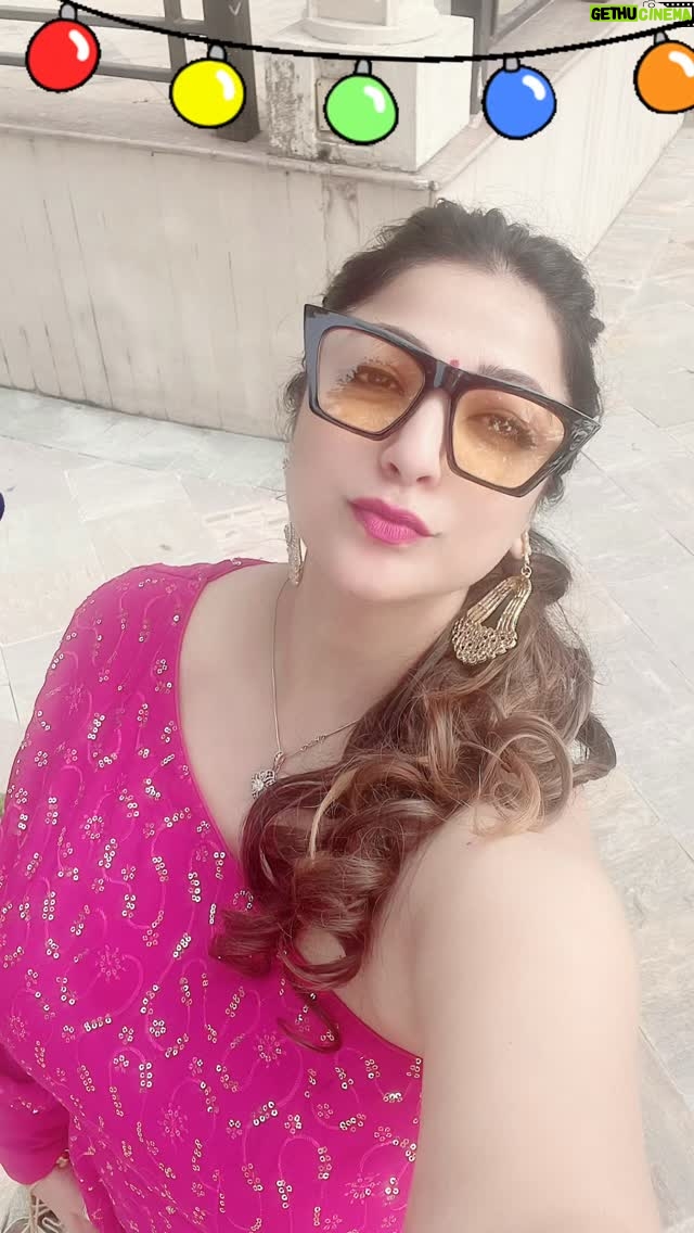 Sweety Chhabra - 50.8K Likes - लोहड़ी दी लख लख वधाईयां! 🌾
On the auspicious occasion of Lohri, may this harvest festival bring prosperity, good health, and happiness to all 🤗

#happylohri