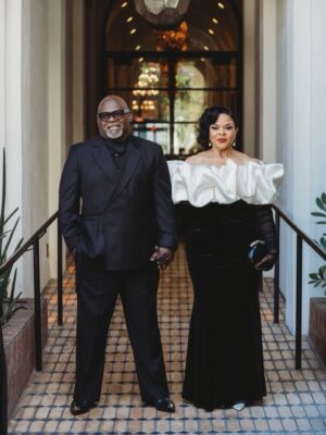 Tamela Mann Instagram - We Did It Bae! 

You brought me to the @grammys and spoiled me rotten! Thank you for believing in me, pushing me to be my best self and loving me through the losses. Truth Is I’m Yours! Forever and Always 🤍💋 #Winning

Styled by @beeombi 
MUA: @ashleyriosactress 
Shot by @jugglingthejohnsons