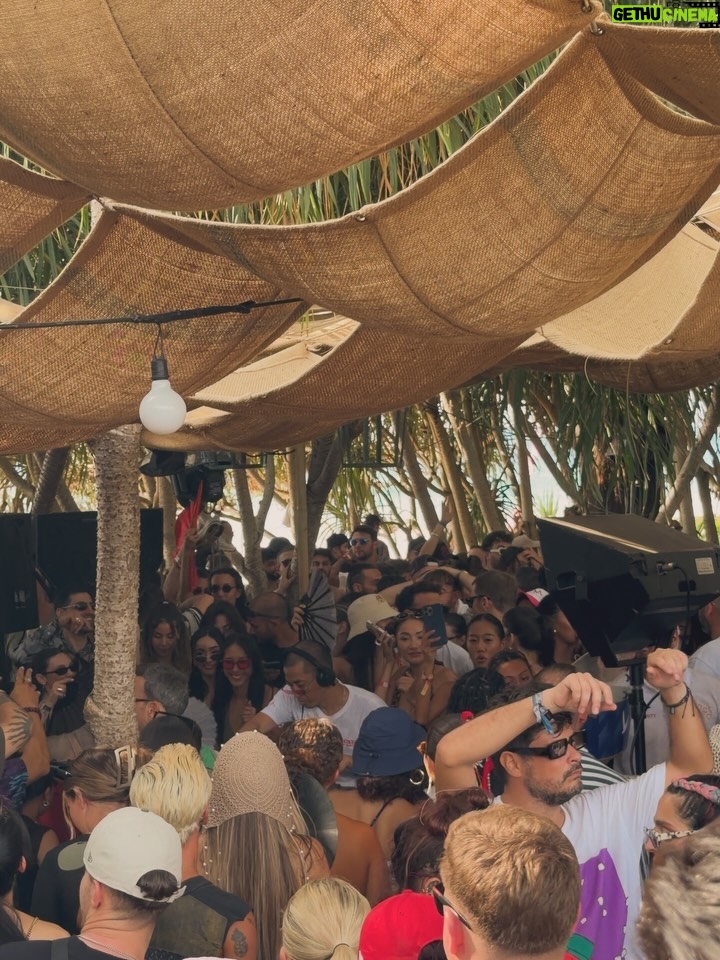 Tata Young - 3.5K Likes - after party… @bababeachclub.natai @babaloop.natai