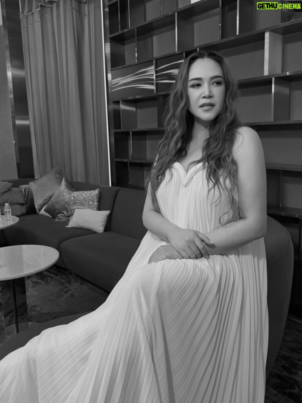 Tata Young - 1.9K Likes - Gala Premiere “Diva La Vie” #ดีว่าราวี 
.
@nichpbrand