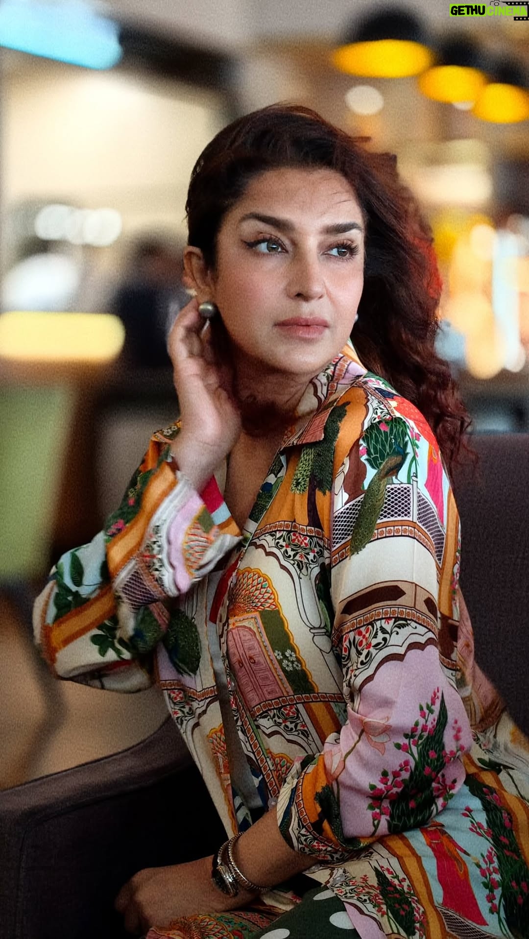 Tisca Chopra - 31.2K Likes - Nothing humbles you faster than hotel room light switches .. 
Am I alone? 

[hotel, traveller, travel]