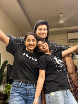 Tiyasha Lepcha Instagram - House party at Tiyasha’s place,
Thank you, Tiyasha, for the lovely hospitality ❤️

#postoftheday #houseparty #friends #diwali #dhanteras