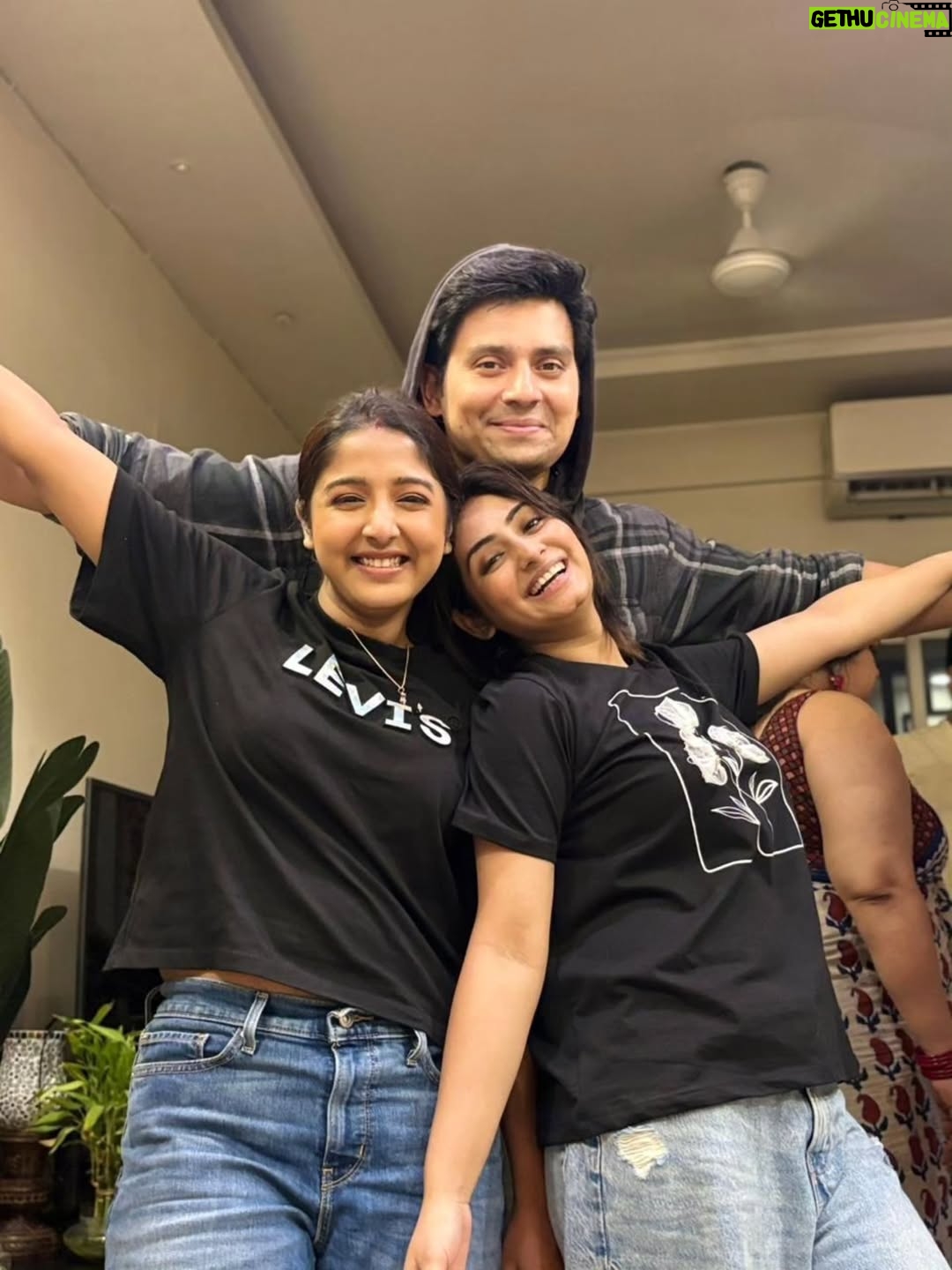 Tiyasha Lepcha - 33.7K Likes - House party at Tiyasha’s place,
Thank you, Tiyasha, for the lovely hospitality ❤️

#postoftheday #houseparty #friends #diwali #dhanteras