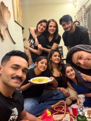 Tiyasha Lepcha Instagram - House party at Tiyasha’s place,
Thank you, Tiyasha, for the lovely hospitality ❤️

#postoftheday #houseparty #friends #diwali #dhanteras