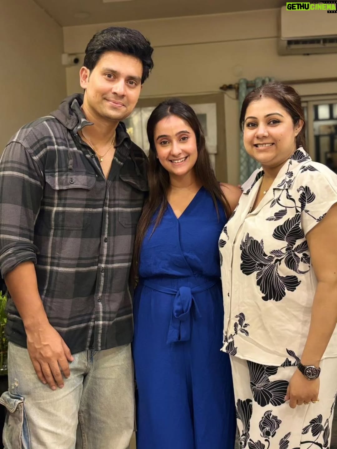 Tiyasha Lepcha - 33.7K Likes - House party at Tiyasha’s place,
Thank you, Tiyasha, for the lovely hospitality ❤️

#postoftheday #houseparty #friends #diwali #dhanteras