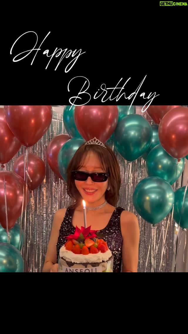 Uhm Ji-won - 9.3K Likes - #HDB 🎂😎🎈
@umjeewon