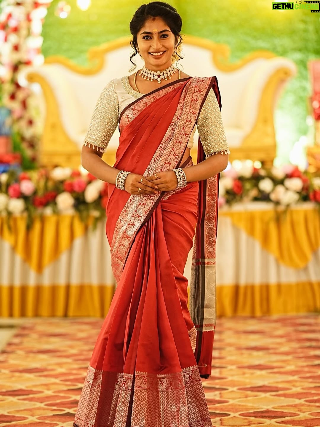 Vaishnavi Arulmozhi - 43.3K Likes - இனிய பொங்கல் திருநாள் நல்வாழ்த்துகள்
👚: @chennaidesigner 
💎: @wonder_bridal_studio