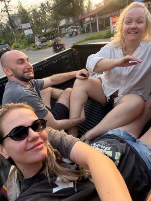Varvara Shcherbakova Instagram - Фух, наконец-то! Отпускной постик!
Видео, где я учусь ездить на мопЭде, никому не показывайте!!!

В конце устала, легла…