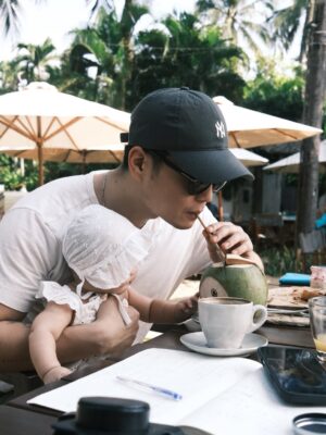 Veronica Ngô Instagram - Every day, I keep falling in love with these two all over again. Boy am i blessed 🙏🏻 #puppylove