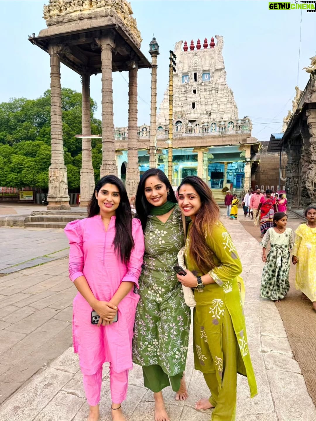 Vidhya Mohan - 15.3K Likes - 