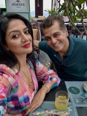 Vimala Raman Instagram - Birthday fun, another year of becoming, guided by love and gratitude 🙏🏻❤️🥰💫