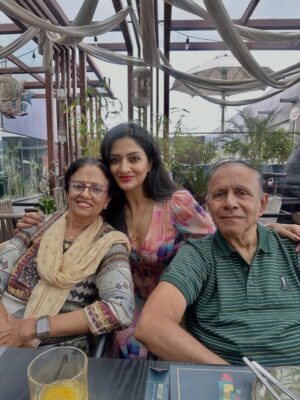 Vimala Raman Instagram - Birthday fun, another year of becoming, guided by love and gratitude 🙏🏻❤️🥰💫