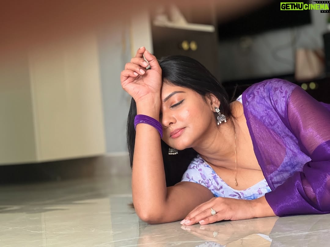 Vindhuja Vikraman - 19.1K Likes - 💜 

Pic ❤️