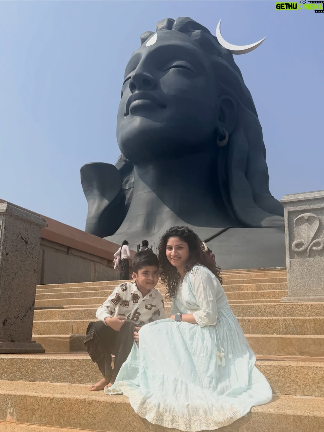 Vishnu Priya - 113.6K Likes - కనుమ పండుగ శుభాకాంక్షలు 🐄🌾
.
Wearing: @houseofshivasam 🤍
.
#adiyogi #adiyogichikkaballapur🙏✨️ #peace #blessed