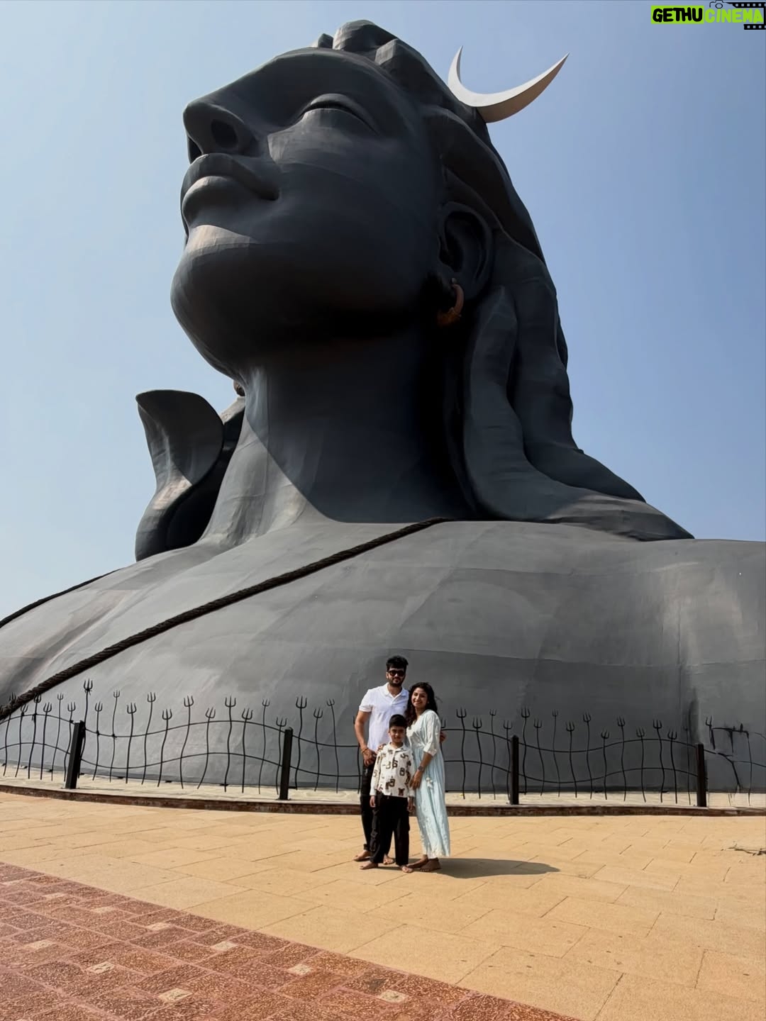 Vishnu Priya - 113.6K Likes - కనుమ పండుగ శుభాకాంక్షలు 🐄🌾
.
Wearing: @houseofshivasam 🤍
.
#adiyogi #adiyogichikkaballapur🙏✨️ #peace #blessed