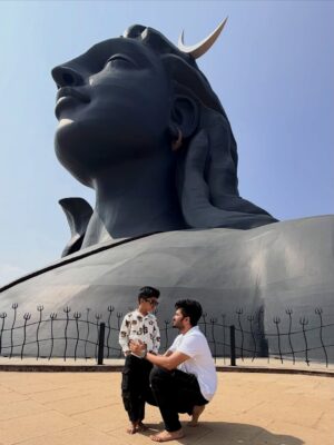 Vishnu Priya Instagram - కనుమ పండుగ శుభాకాంక్షలు 🐄🌾
.
Wearing: @houseofshivasam 🤍
.
#adiyogi #adiyogichikkaballapur🙏✨️ #peace #blessed