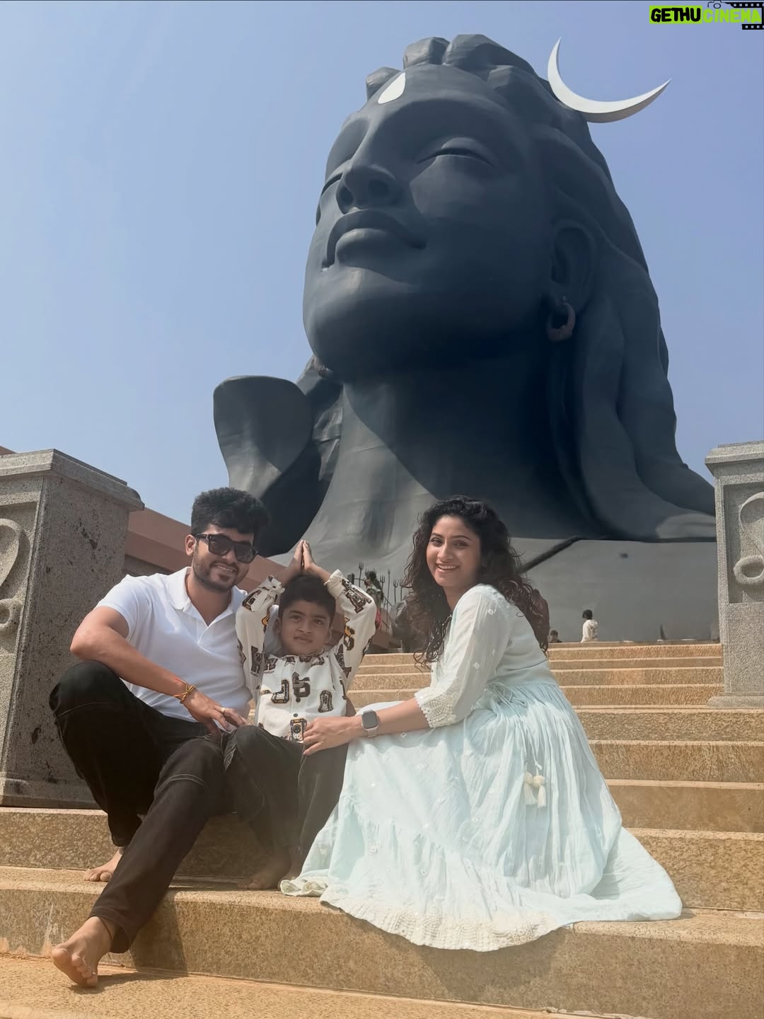 Vishnu Priya - 113.6K Likes - కనుమ పండుగ శుభాకాంక్షలు 🐄🌾
.
Wearing: @houseofshivasam 🤍
.
#adiyogi #adiyogichikkaballapur🙏✨️ #peace #blessed