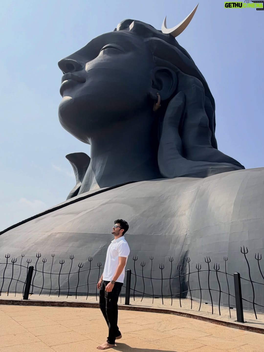 Vishnu Priya - 113.6K Likes - కనుమ పండుగ శుభాకాంక్షలు 🐄🌾
.
Wearing: @houseofshivasam 🤍
.
#adiyogi #adiyogichikkaballapur🙏✨️ #peace #blessed