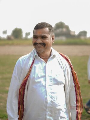 Vishnupriya sainath pathade patil Instagram - स्वप्न पूर्ण झाले 🥺 मागची कहाणी, संघर्ष, वेदना आणि काही काळ असहाय्यता कोणालाही माहिती नाही पण तुम्हाला माहिती आहे काय महत्त्वाचे आहे? "आशा" आणि "कठोर परिश्रम" आणि आम्ही कधीही हार मानली नाही. 

@arjun_cricket_academy_mh20 ❤️🙏🏻
( vlog nakki baga ❤️ on saipriya'life youtube channel
