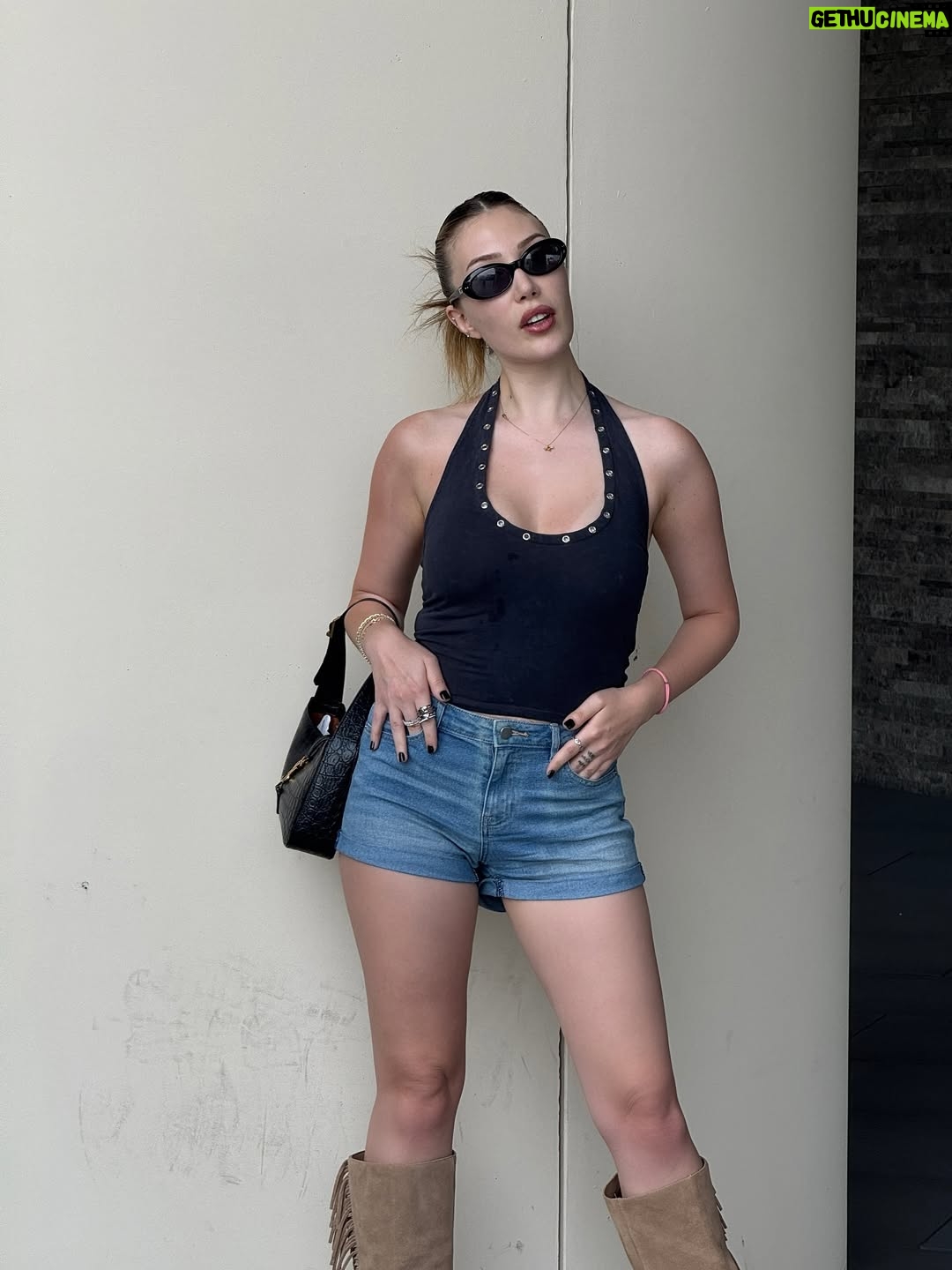 Yasmin Erbil - 7.4K Likes - seçemedim hepsini koydum💁🏼‍♀️✨🍸