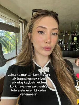 Yasmin Erbil Instagram - nokta(.)